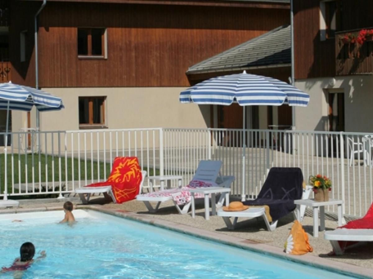 Studio Mansarde Avec Balcon, Piscine Et Parking Souterrain A Samoens - Fr-1-629-92 Luaran gambar