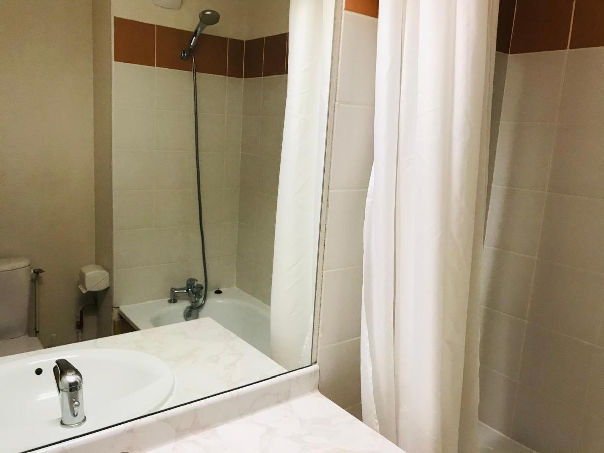 Studio Mansarde Avec Balcon, Piscine Et Parking Souterrain A Samoens - Fr-1-629-92 Luaran gambar